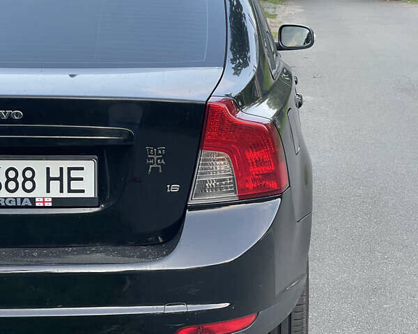 Чорний Вольво S40, об'ємом двигуна 1.6 л та пробігом 194 тис. км за 6800 $, фото 5 на Automoto.ua