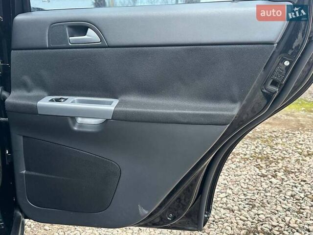 Черный Вольво С40, объемом двигателя 1.6 л и пробегом 51 тыс. км за 6300 $, фото 30 на Automoto.ua