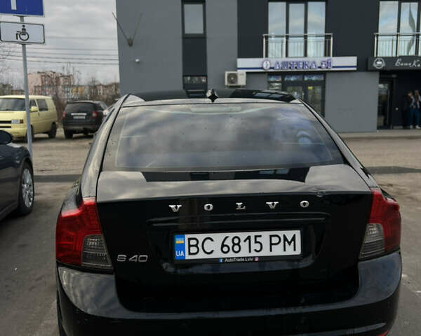 Чорний Вольво S40, об'ємом двигуна 1.6 л та пробігом 238 тис. км за 7500 $, фото 7 на Automoto.ua