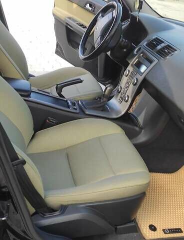 Вольво С40 2009 в Старом Самборе на Automoto.ua Черный Вольво С40, объемом двигателя 1.6 л и пробегом 255 тыс. км за 5999 $, фото 8 на Automoto.ua