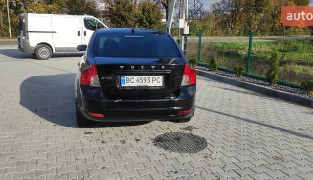 Вольво С40 2009 в Старом Самборе на Automoto.ua Черный Вольво С40, объемом двигателя 1.6 л и пробегом 255 тыс. км за 5999 $, фото 4 на Automoto.ua