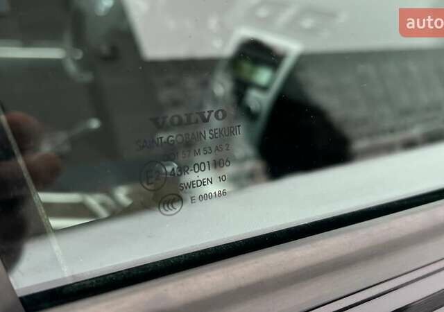 Черный Вольво С40, объемом двигателя 1.56 л и пробегом 245 тыс. км за 7999 $, фото 13 на Automoto.ua