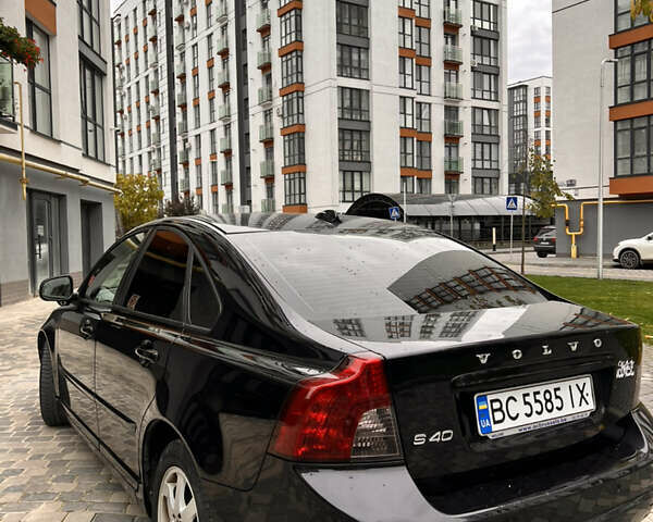 Черный Вольво С40, объемом двигателя 1.56 л и пробегом 224 тыс. км за 8200 $, фото 2 на Automoto.ua