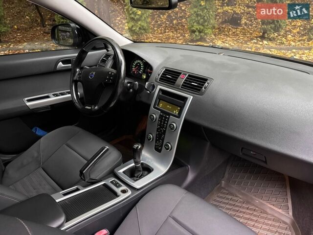 Чорний Вольво S40, об'ємом двигуна 1.6 л та пробігом 253 тис. км за 6699 $, фото 20 на Automoto.ua