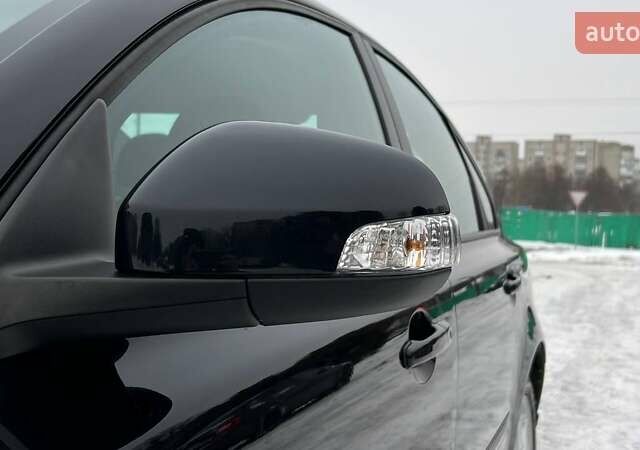 Черный Вольво С40, объемом двигателя 1.56 л и пробегом 245 тыс. км за 7999 $, фото 18 на Automoto.ua