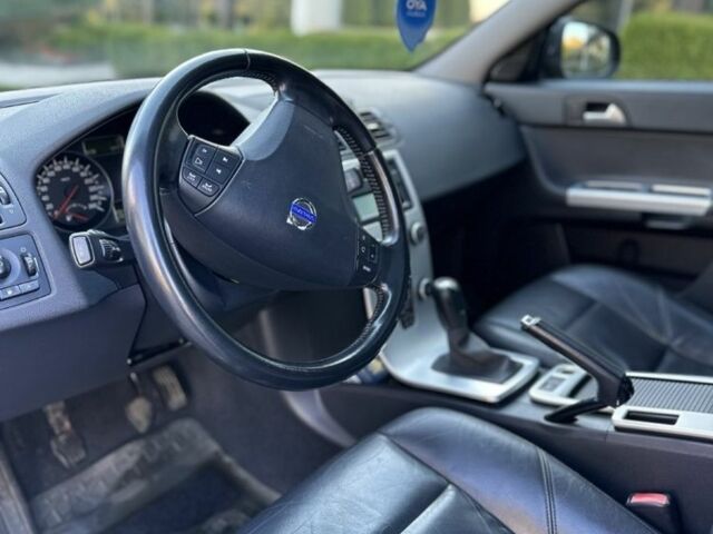 Чорний Вольво S40, об'ємом двигуна 1.6 л та пробігом 208 тис. км за 8800 $, фото 6 на Automoto.ua