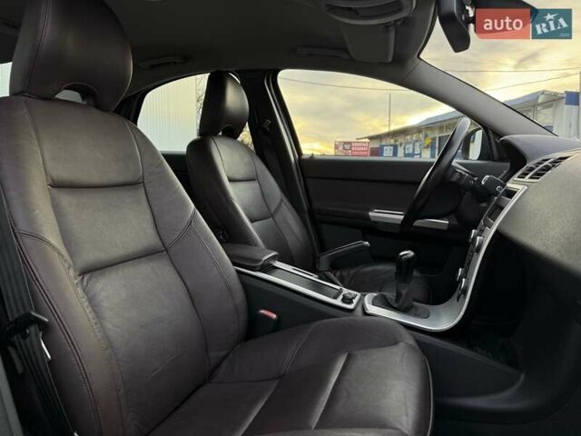 Черный Вольво С40, объемом двигателя 1.6 л и пробегом 236 тыс. км за 8750 $, фото 27 на Automoto.ua