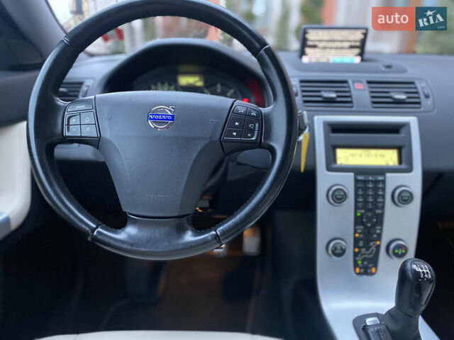 Черный Вольво С40, объемом двигателя 0 л и пробегом 231 тыс. км за 9700 $, фото 72 на Automoto.ua