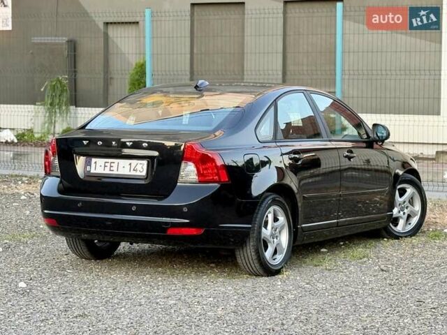 Черный Вольво С40, объемом двигателя 1.6 л и пробегом 236 тыс. км за 8950 $, фото 7 на Automoto.ua