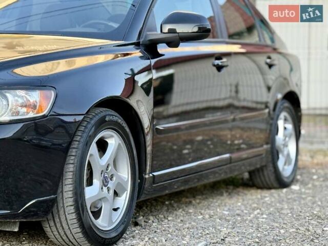 Черный Вольво С40, объемом двигателя 1.6 л и пробегом 236 тыс. км за 8950 $, фото 19 на Automoto.ua