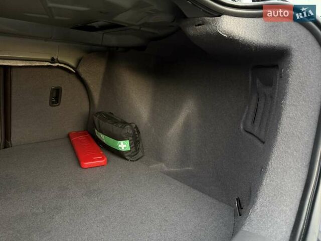 Черный Вольво С40, объемом двигателя 1.6 л и пробегом 236 тыс. км за 8750 $, фото 54 на Automoto.ua