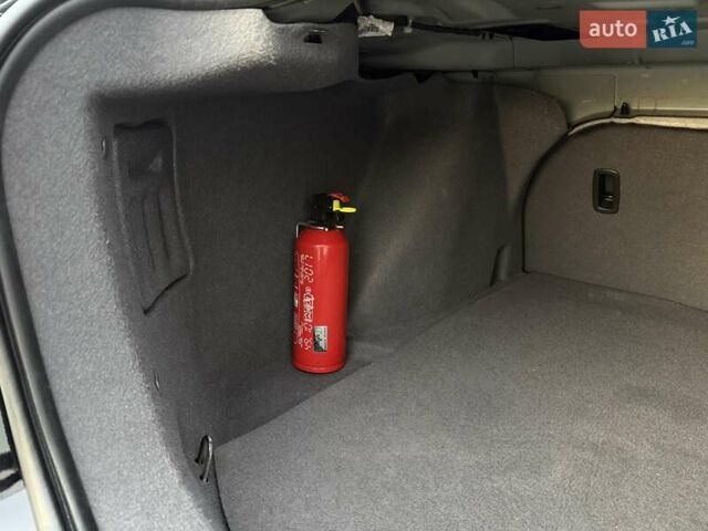 Черный Вольво С40, объемом двигателя 1.6 л и пробегом 236 тыс. км за 8750 $, фото 53 на Automoto.ua