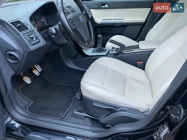 Черный Вольво С40, объемом двигателя 0 л и пробегом 231 тыс. км за 9700 $, фото 48 на Automoto.ua