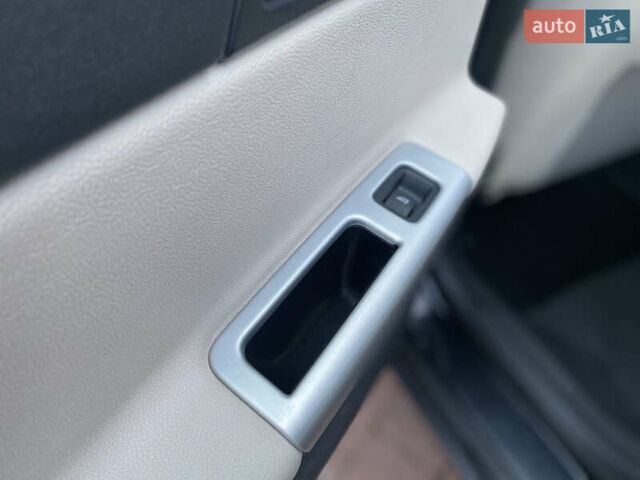 Черный Вольво С40, объемом двигателя 0 л и пробегом 231 тыс. км за 9700 $, фото 57 на Automoto.ua