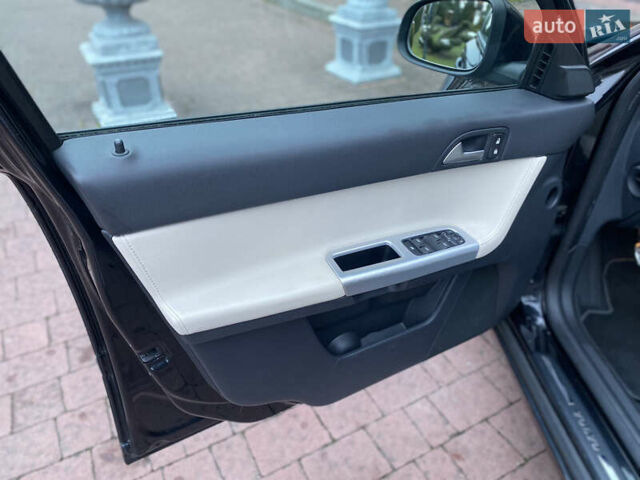 Черный Вольво С40, объемом двигателя 0 л и пробегом 231 тыс. км за 9700 $, фото 45 на Automoto.ua