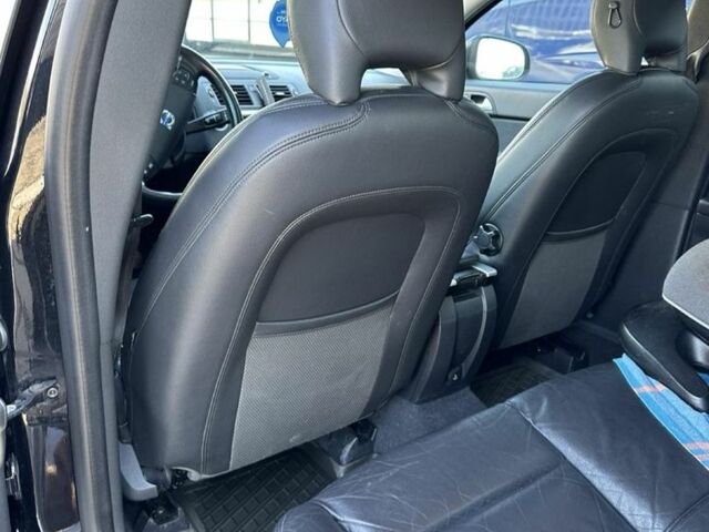 Чорний Вольво S40, об'ємом двигуна 1.6 л та пробігом 208 тис. км за 8800 $, фото 11 на Automoto.ua