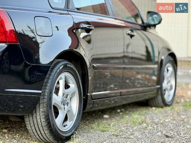 Черный Вольво С40, объемом двигателя 1.6 л и пробегом 236 тыс. км за 8950 $, фото 16 на Automoto.ua