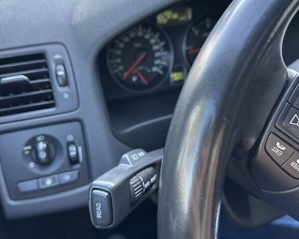 Чорний Вольво S40, об'ємом двигуна 1.6 л та пробігом 208 тис. км за 8800 $, фото 11 на Automoto.ua