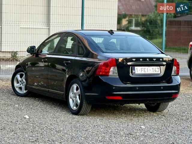 Черный Вольво С40, объемом двигателя 1.6 л и пробегом 236 тыс. км за 8950 $, фото 3 на Automoto.ua