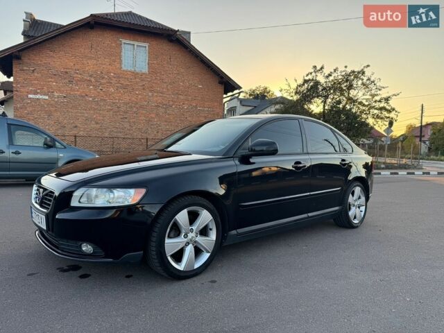 Чорний Вольво S40, об'ємом двигуна 1.6 л та пробігом 239 тис. км за 8800 $, фото 12 на Automoto.ua