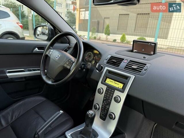 Черный Вольво С40, объемом двигателя 1.6 л и пробегом 236 тыс. км за 8950 $, фото 27 на Automoto.ua
