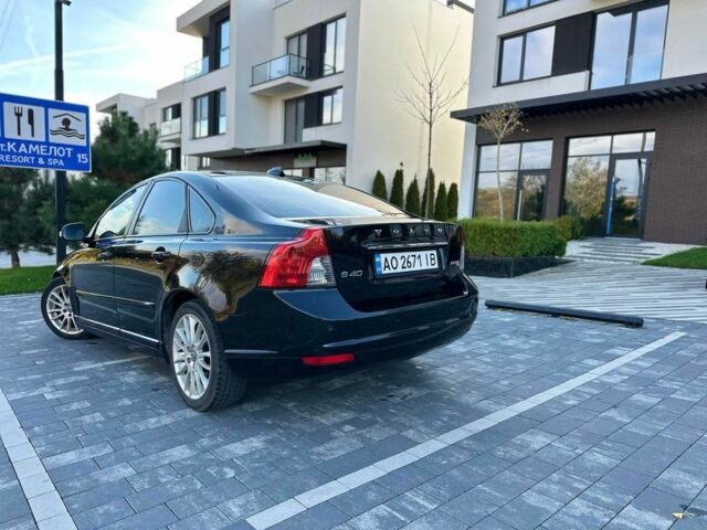 Чорний Вольво S40, об'ємом двигуна 1.6 л та пробігом 208 тис. км за 8800 $, фото 2 на Automoto.ua