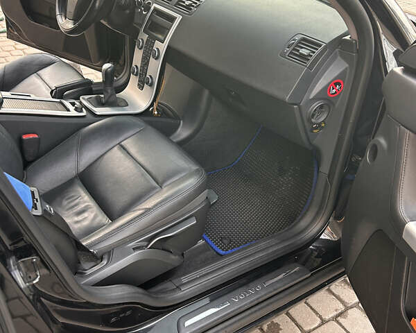 Черный Вольво С40, объемом двигателя 1.6 л и пробегом 303 тыс. км за 8200 $, фото 19 на Automoto.ua