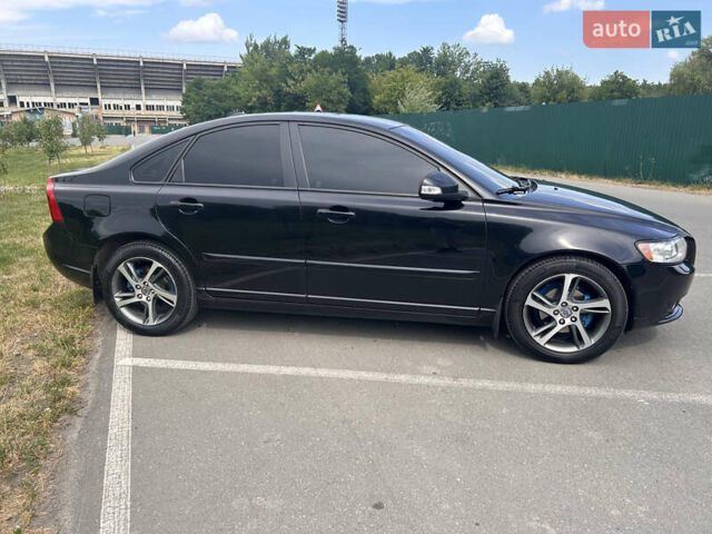 Черный Вольво С40, объемом двигателя 1.6 л и пробегом 303 тыс. км за 8200 $, фото 3 на Automoto.ua