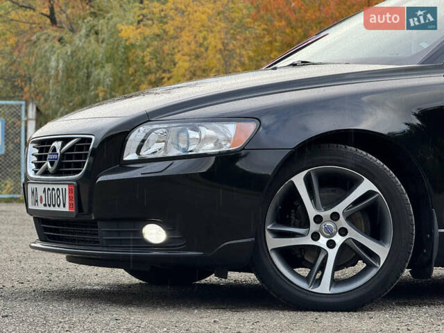 Черный Вольво С40, объемом двигателя 1.6 л и пробегом 210 тыс. км за 8800 $, фото 47 на Automoto.ua