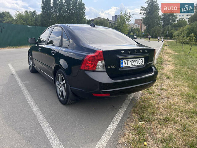 Черный Вольво С40, объемом двигателя 1.6 л и пробегом 303 тыс. км за 8200 $, фото 9 на Automoto.ua