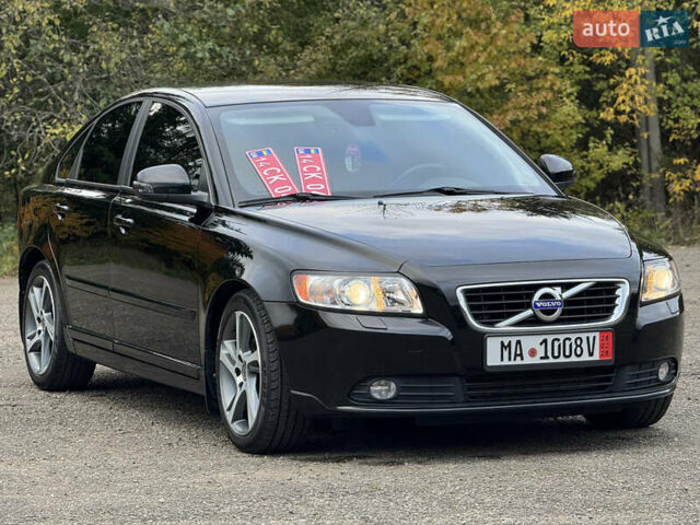 Черный Вольво С40, объемом двигателя 1.6 л и пробегом 210 тыс. км за 8800 $, фото 30 на Automoto.ua