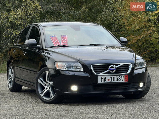 Черный Вольво С40, объемом двигателя 1.6 л и пробегом 210 тыс. км за 8800 $, фото 44 на Automoto.ua