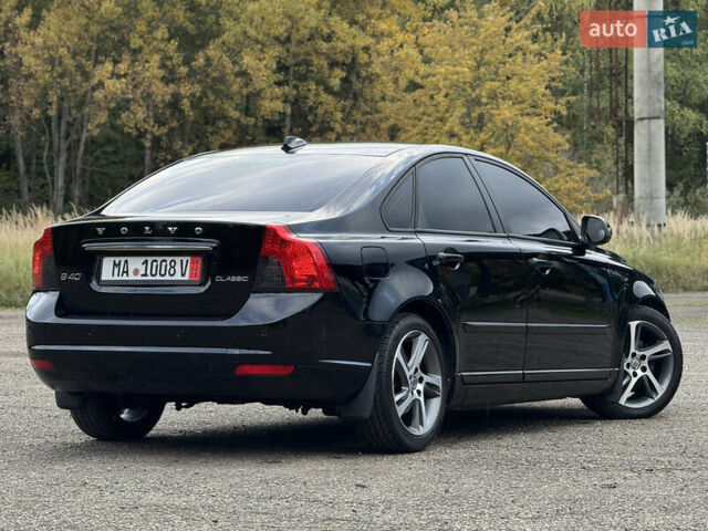 Черный Вольво С40, объемом двигателя 1.6 л и пробегом 210 тыс. км за 8800 $, фото 10 на Automoto.ua