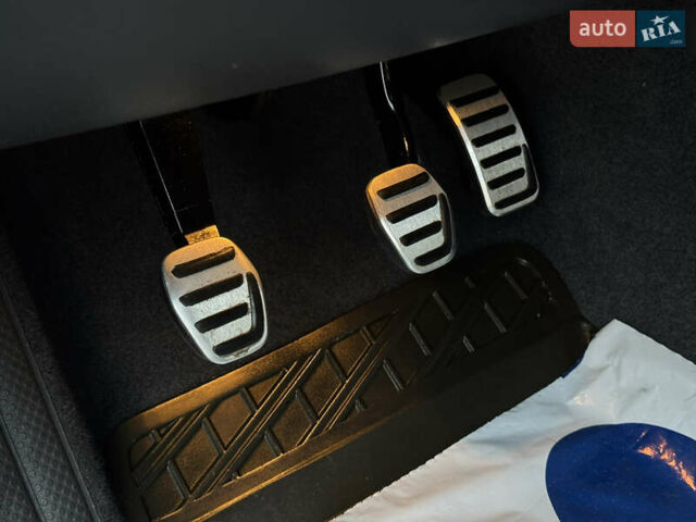 Черный Вольво С40, объемом двигателя 1.6 л и пробегом 210 тыс. км за 8800 $, фото 76 на Automoto.ua