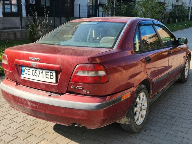 Вольво С40 2000 в Черновцах на Automoto.ua Красный Вольво С40, объемом двигателя 1.9 л и пробегом 220 тыс. км за 1450 $, фото 5 на Automoto.ua