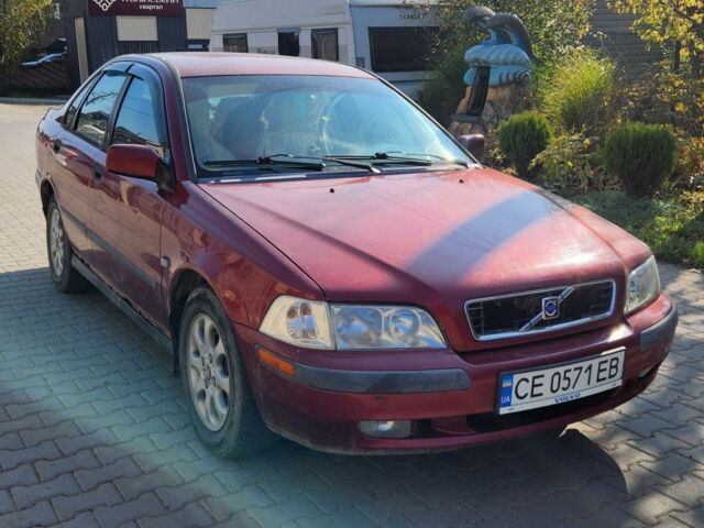 Вольво С40 2000 в Черновцах на Automoto.ua Красный Вольво С40, объемом двигателя 1.9 л и пробегом 220 тыс. км за 1450 $, фото 1 на Automoto.ua