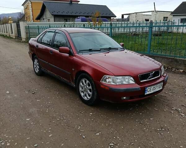 Красный Вольво С40, объемом двигателя 1.87 л и пробегом 359 тыс. км за 1850 $, фото 9 на Automoto.ua