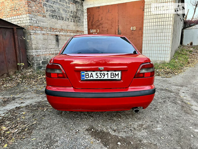 Червоний Вольво S40, об'ємом двигуна 1.6 л та пробігом 260 тис. км за 3500 $, фото 7 на Automoto.ua