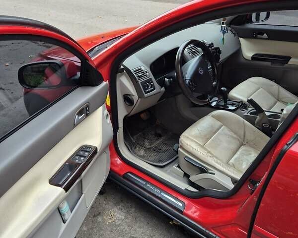 Вольво S40 2008 у Черкасах на Automoto.ua Червоний Вольво S40, об'ємом двигуна 2.4 л та пробігом 291 тис. км за 7550 $, фото 10 на Automoto.ua