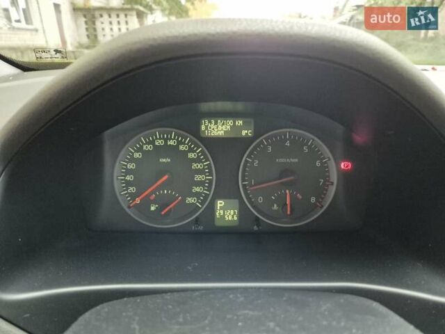 Вольво S40 2008 у Черкасах на Automoto.ua Червоний Вольво S40, об'ємом двигуна 2.4 л та пробігом 291 тис. км за 7550 $, фото 11 на Automoto.ua