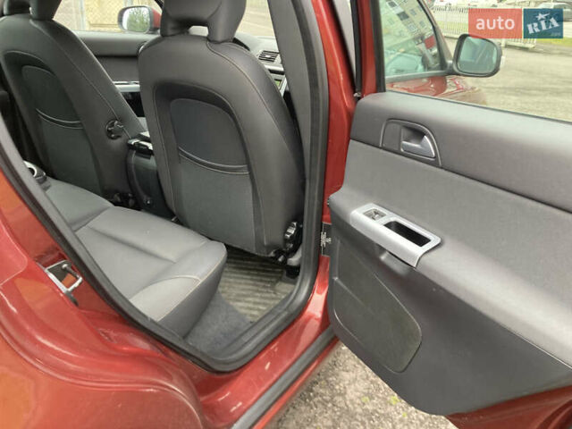 Червоний Вольво S40, об'ємом двигуна 2 л та пробігом 220 тис. км за 8700 $, фото 13 на Automoto.ua