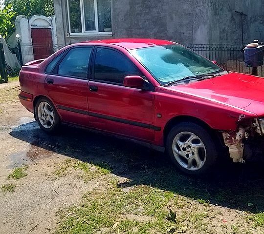 Вольво С40, объемом двигателя 1.8 л и пробегом 0 тыс. км за 1200 $, фото 2 на Automoto.ua