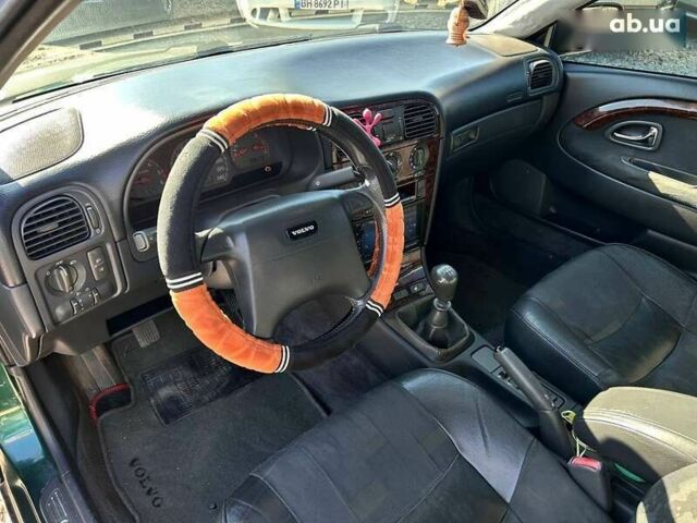 Вольво С40, объемом двигателя 0 л и пробегом 228 тыс. км за 4200 $, фото 12 на Automoto.ua