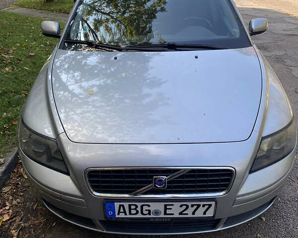 Вольво С40 2006 в Киеве на Automoto.ua Вольво С40, объемом двигателя 1.8 л и пробегом 204 тыс. км за 800 $, фото 1 на Automoto.ua