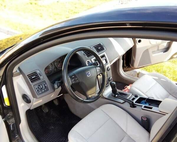 Вольво С40, объемом двигателя 1.6 л и пробегом 265 тыс. км за 6600 $, фото 10 на Automoto.ua