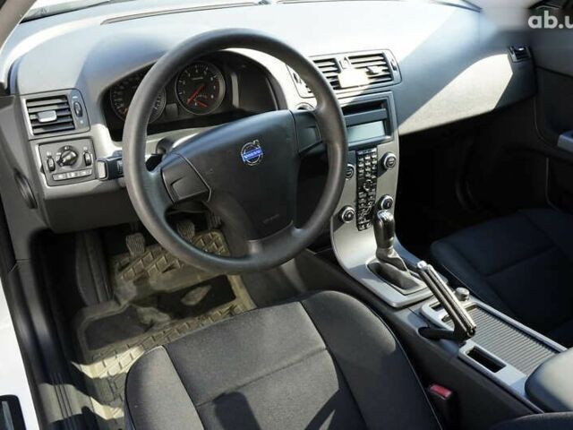 Вольво С40, объемом двигателя 1.6 л и пробегом 206 тыс. км за 6999 $, фото 19 на Automoto.ua