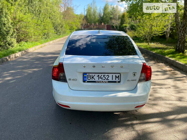 Вольво S40, об'ємом двигуна 2 л та пробігом 165 тис. км за 8828 $, фото 7 на Automoto.ua