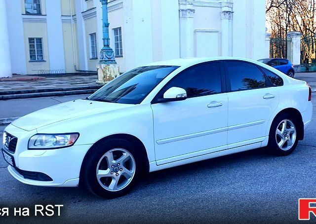 Вольво S40, об'ємом двигуна 2 л та пробігом 93 тис. км за 8300 $, фото 2 на Automoto.ua