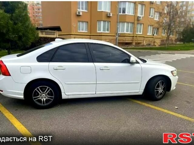 Вольво С40, объемом двигателя 2 л и пробегом 176 тыс. км за 7500 $, фото 3 на Automoto.ua