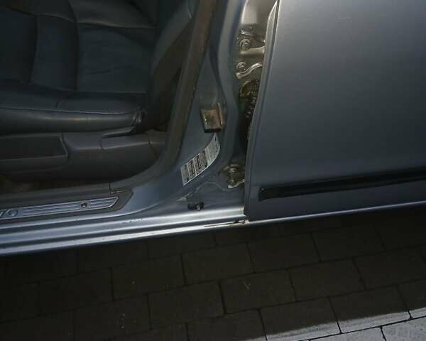 Серый Вольво С40, объемом двигателя 1.95 л и пробегом 375 тыс. км за 3100 $, фото 6 на Automoto.ua